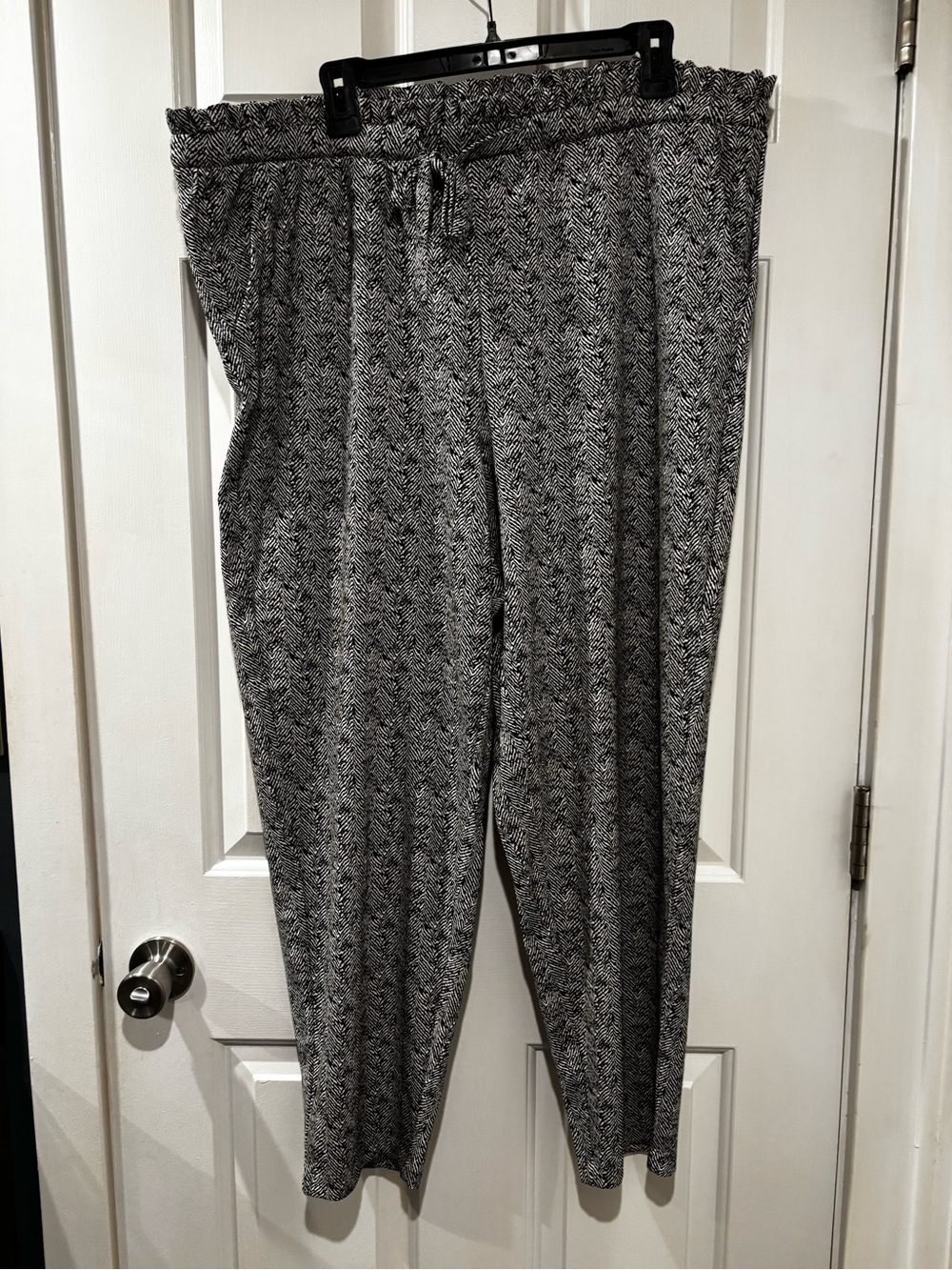 torrid Black & White Herringbone Paperbag Waist Pants